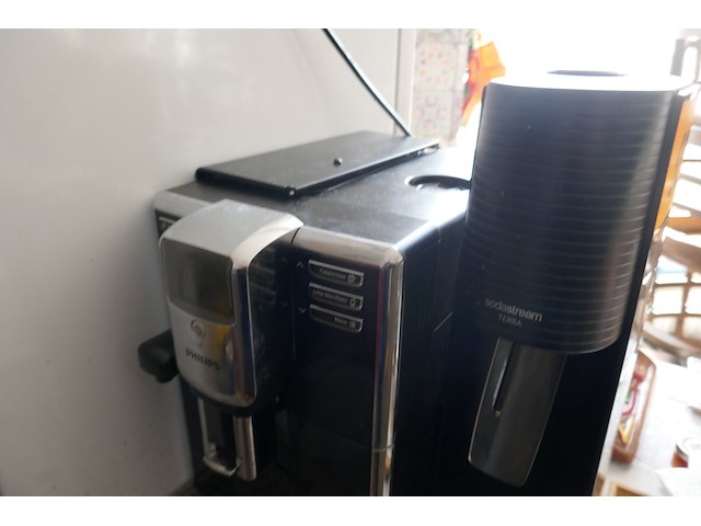Volautomatische koffiemachine + sodamachine - afbeelding 5 van  5