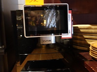 Volautomatische koffiemachine yunio + koppenwarmer animo - afbeelding 1 van  5