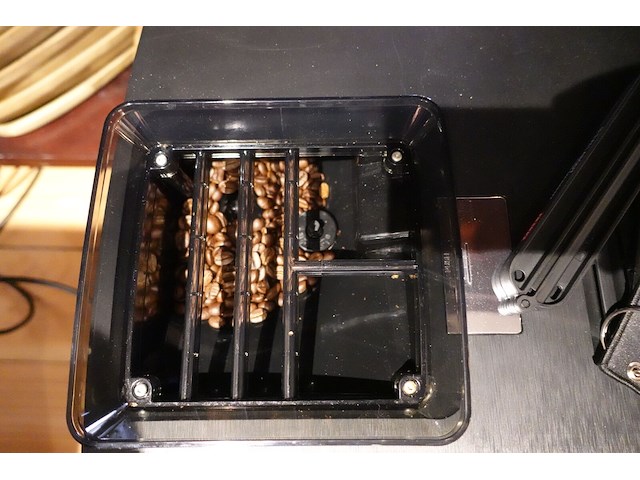 Volautomatische koffiemachine yunio + koppenwarmer animo - afbeelding 5 van  5