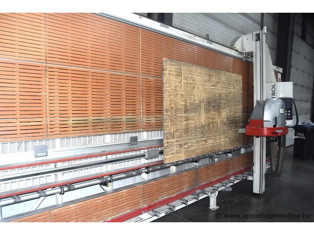 Volautomatische verticale paneelzaagmachine striebig control aku 09 6216, sr nr 43012, bj 2012 - afbeelding 4 van  5