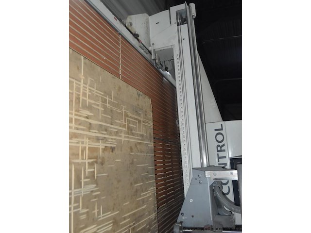 Volautomatische verticale paneelzaagmachine striebig control aku 09 6216, sr nr 43012, bj 2012 - afbeelding 5 van  5