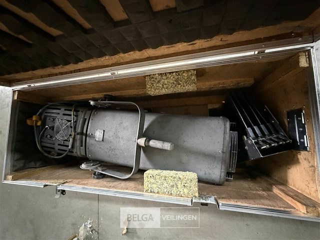 Volgspot strand 2 kw in case - afbeelding 2 van  4
