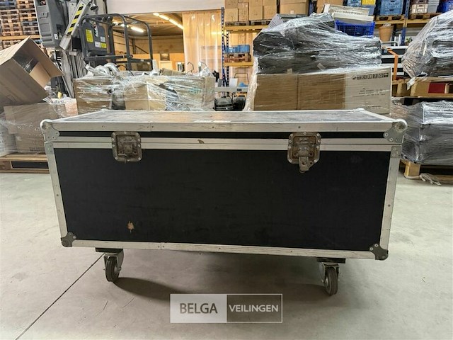 Volgspot strand 2 kw in case - afbeelding 4 van  4