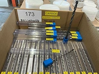 Volhardmetalen boor met inwendige koelingsgaten (26x) - afbeelding 2 van  4