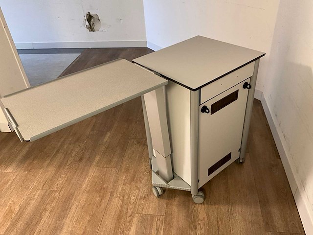 Völker uitschuifbare/uitklapbare bedtafel (2x) - afbeelding 4 van  7