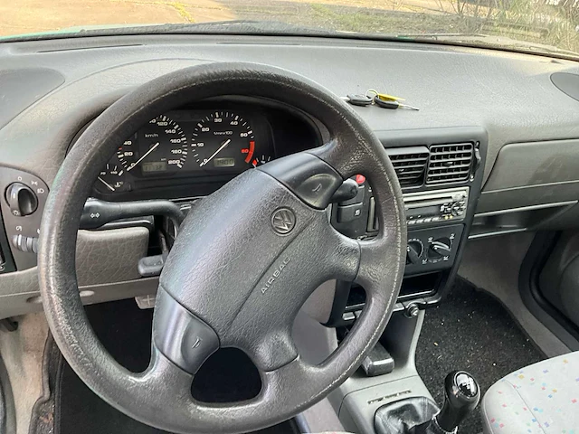 Volkswagen - 1996 - polo - polo - personenauto - afbeelding 4 van  21