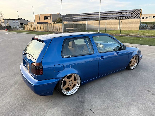 Volkswagen - 1996 - vr6 golf - golf 3 - personenauto - afbeelding 17 van  30