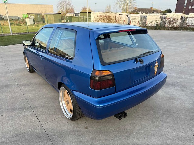 Volkswagen - 1996 - vr6 golf - golf 3 - personenauto - afbeelding 2 van  10