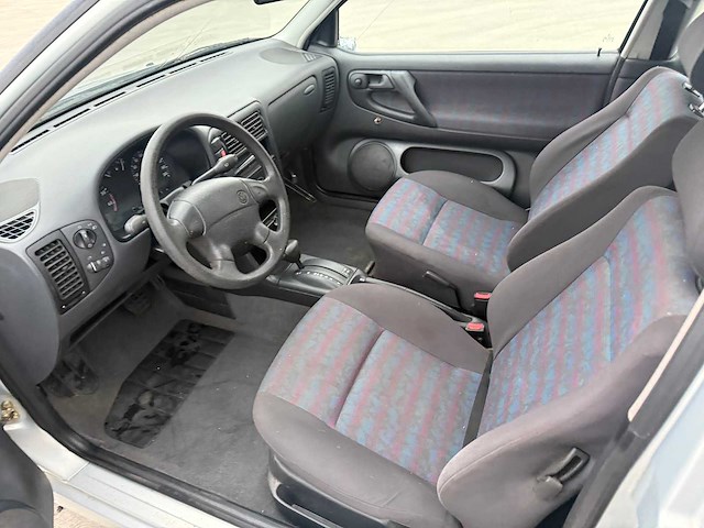 Volkswagen - 1999 - polo - personenauto - afbeelding 8 van  22