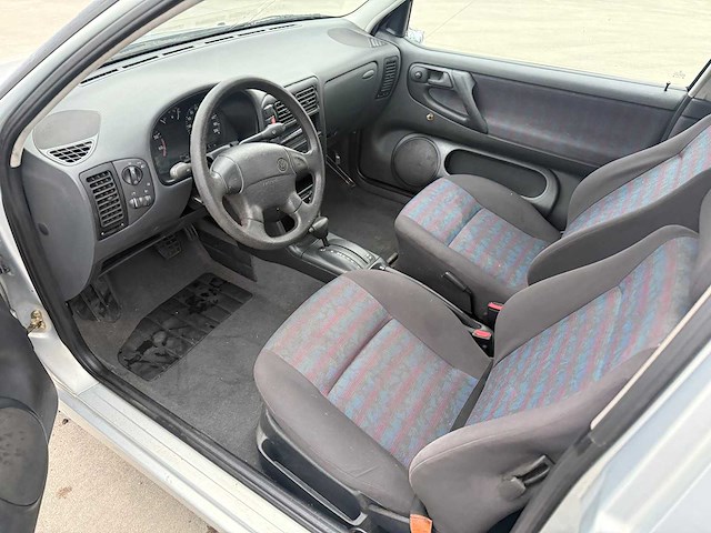 Volkswagen - 1999 - polo - personenauto - afbeelding 9 van  22