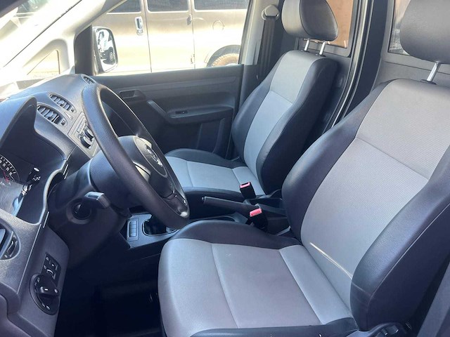 Volkswagen - 2 kn - caddy - van - afbeelding 4 van  23