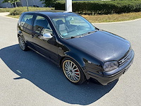 Volkswagen - 2004 - golf - 4 - personenauto - afbeelding 1 van  17