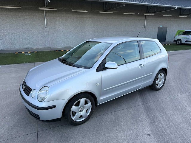 Volkswagen - 2004 - polo - personenauto - afbeelding 1 van  25