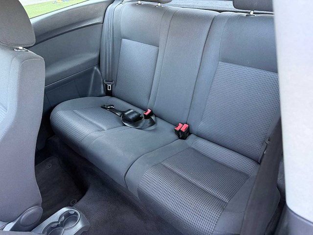 Volkswagen - 2004 - polo - personenauto - afbeelding 14 van  25