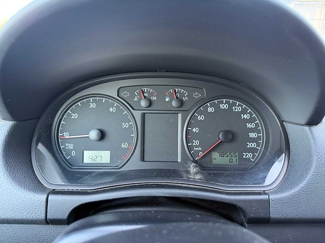 Volkswagen - 2004 - polo - personenauto - afbeelding 18 van  25