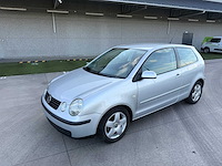 Volkswagen - 2004 - polo - personenauto - afbeelding 12 van  25