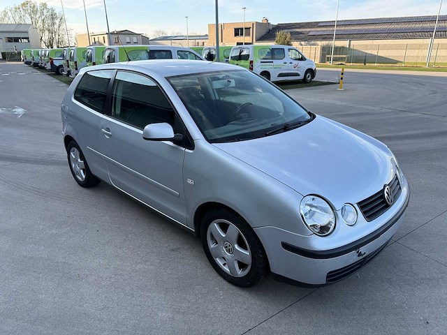 Volkswagen - 2004 - polo - personenauto - afbeelding 23 van  25