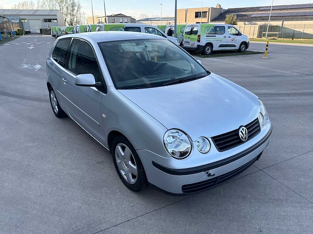 Volkswagen - 2004 - polo - personenauto - afbeelding 24 van  25