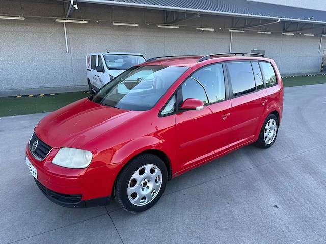 Volkswagen - 2004 - touran - personenauto - afbeelding 1 van  22