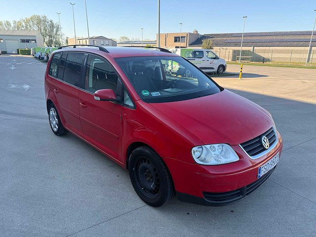 Volkswagen - 2004 - touran - personenauto - afbeelding 21 van  22