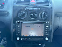 Volkswagen - 2004 - touran - personenauto - afbeelding 10 van  22