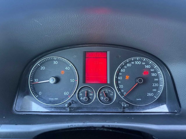Volkswagen - 2004 - touran - personenauto - afbeelding 14 van  22