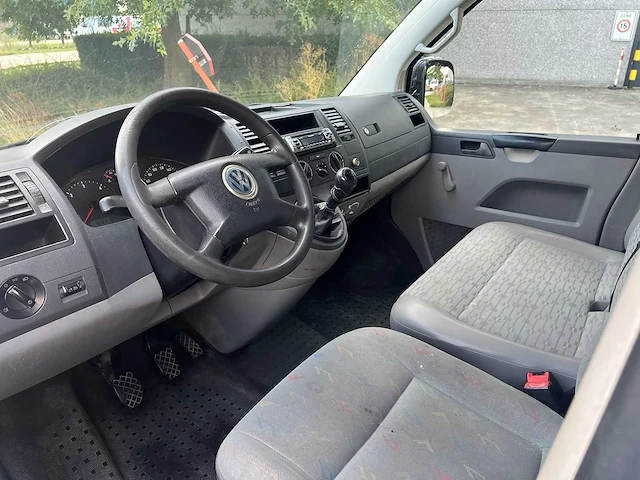 Volkswagen - 2004 - transporter - bestelwagen - afbeelding 8 van  27