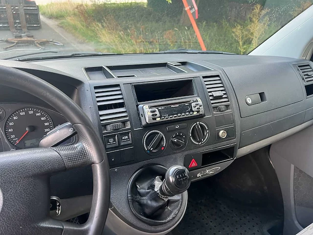 Volkswagen - 2004 - transporter - bestelwagen - afbeelding 14 van  27