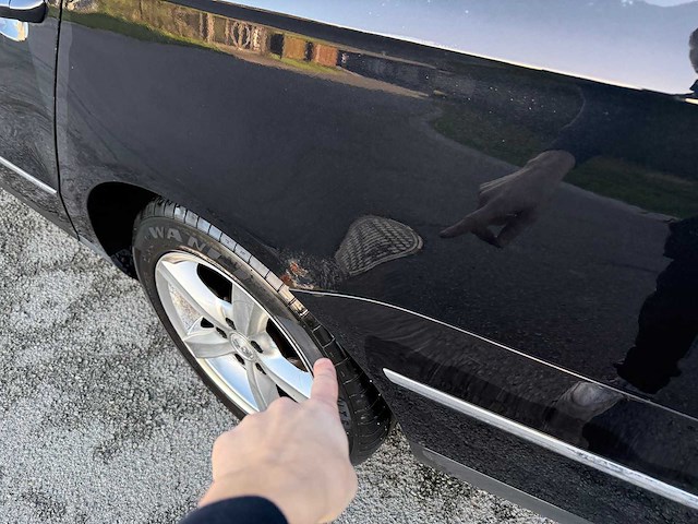 Volkswagen - 2005 - passat - personenauto - afbeelding 10 van  28