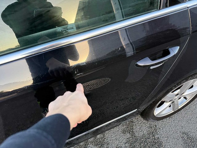 Volkswagen - 2005 - passat - personenauto - afbeelding 11 van  28