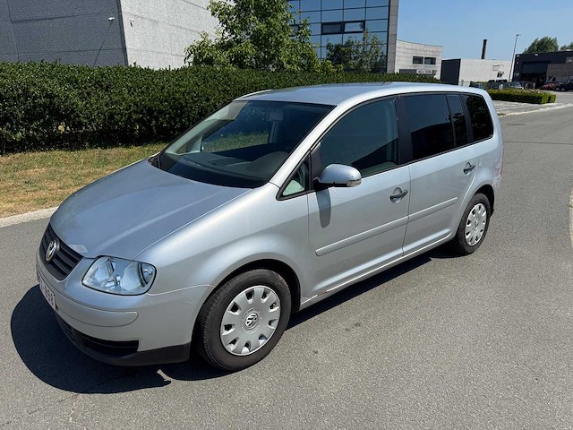 Volkswagen - 2005 - touran - 7 plaats - personenauto - afbeelding 1 van  24