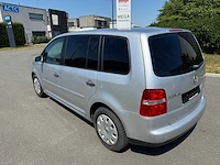 Volkswagen - 2005 - touran - 7 plaats - personenauto - afbeelding 12 van  24