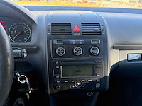 Volkswagen - 2006 - touran - 7 plaats - personenauto - afbeelding 13 van  25