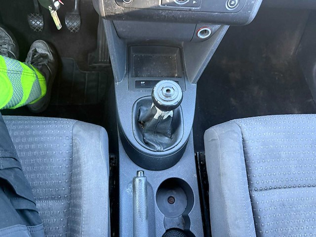 Volkswagen - 2006 - touran - 7 plaats - personenauto - afbeelding 14 van  25