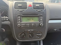 Volkswagen - 2007 - golf - 5 - personenauto - afbeelding 22 van  30
