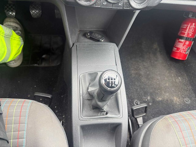 Volkswagen - 2007 - polo - personenauto - afbeelding 11 van  22