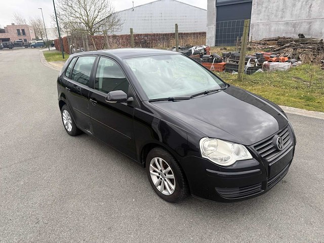 Volkswagen - 2007 - polo - personenauto - afbeelding 17 van  22