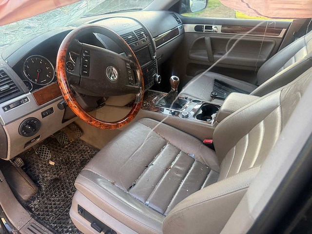 Volkswagen - 2007 - touareg - personenauto - afbeelding 5 van  18