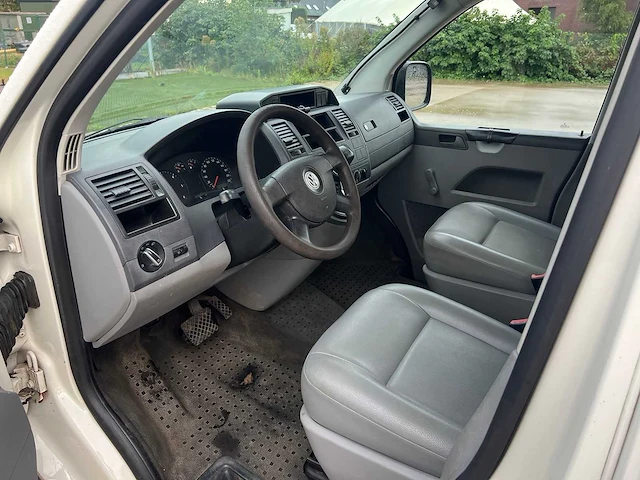 Volkswagen - 2007 - transporter - minibus - personenauto - afbeelding 10 van  30