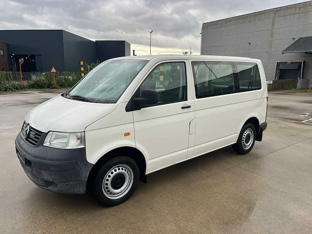 Volkswagen - 2007 - transporter - minibus - personenauto - afbeelding 1 van  30