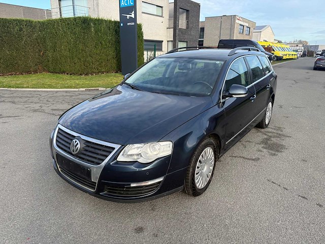 Volkswagen - 2008 - passat - personenauto - afbeelding 12 van  25