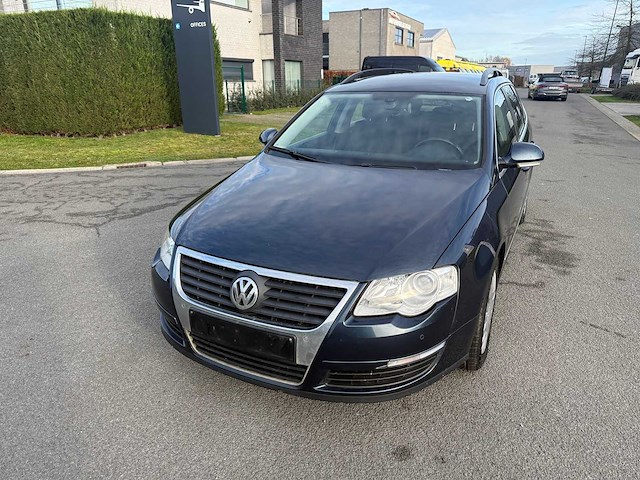 Volkswagen - 2008 - passat - personenauto - afbeelding 20 van  25