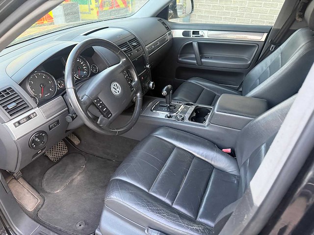 Volkswagen - 2008 - touareg - 4x4 - personenauto - afbeelding 8 van  8