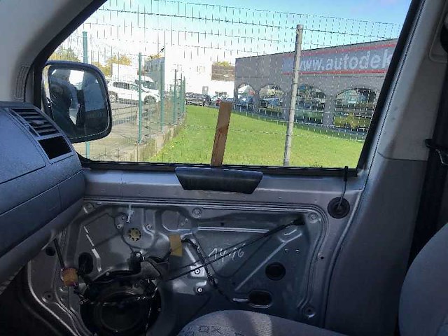 Volkswagen - 2008 - transporter - t5 - auto - afbeelding 7 van  12