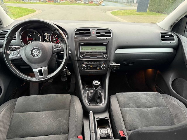 Volkswagen - 2009 - golf 6 - personenauto - afbeelding 14 van  43