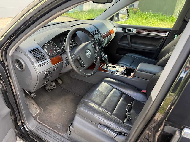 Volkswagen - 2009 - touareg - personenauto - afbeelding 8 van  20