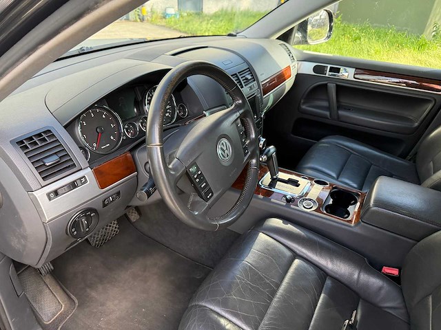 Volkswagen - 2009 - touareg - personenauto - afbeelding 10 van  20
