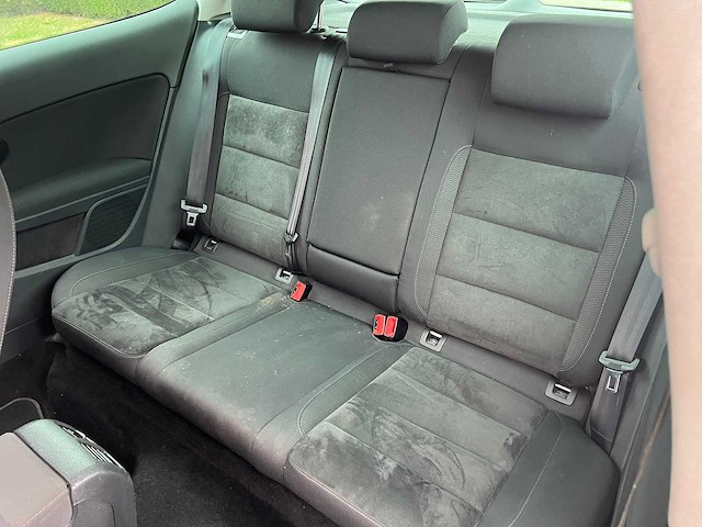 Volkswagen - 2010 - golf - 6 - personenauto - afbeelding 22 van  42