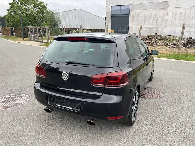 Volkswagen - 2010 - golf - 6 - personenauto - afbeelding 10 van  42