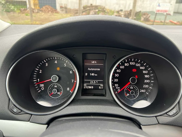 Volkswagen - 2010 - golf - 6 - personenauto - afbeelding 22 van  42